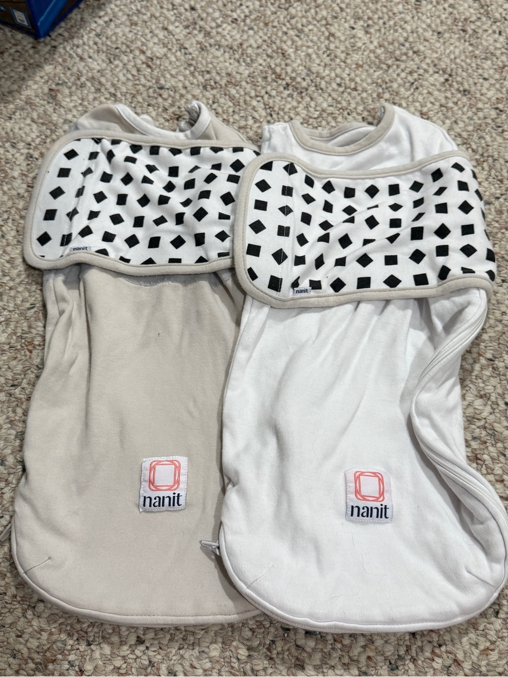 Nanit Baby Swaddle Set - Neutral Beige & White with Geo Print